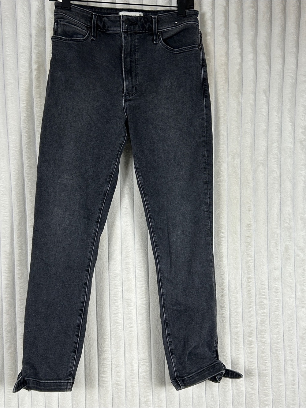 Abercrombie & Fitch black wash, high-rise, super skinny ankle cropped jeans 6
